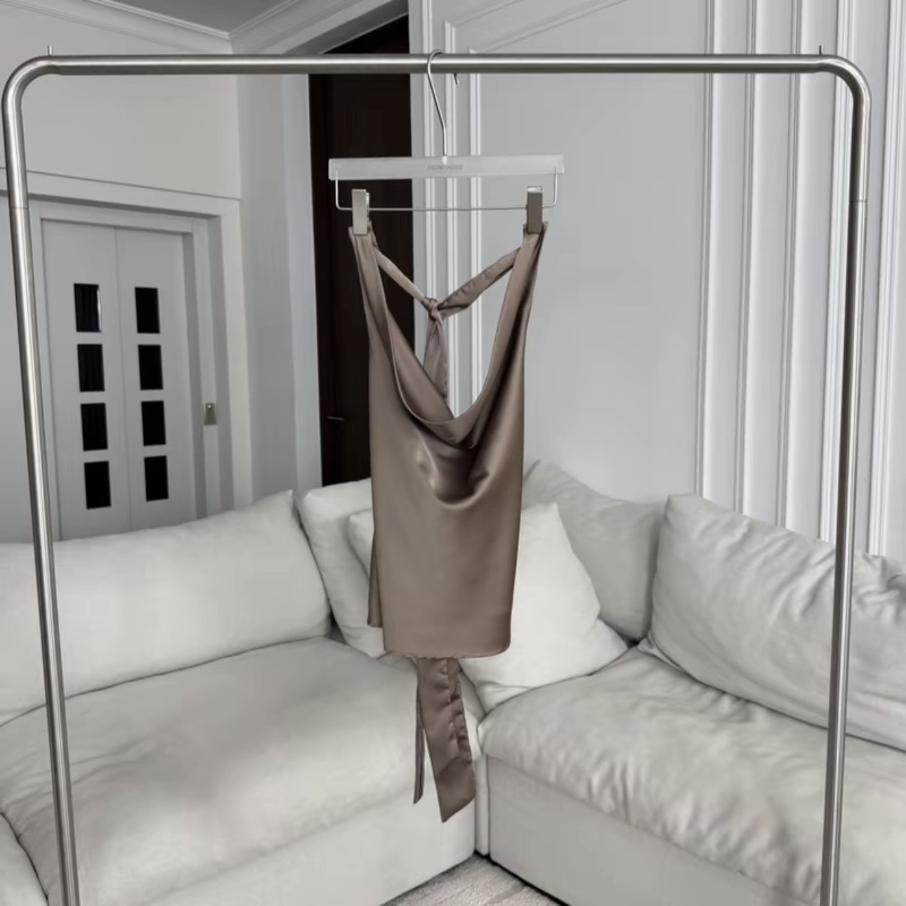 Taupe
