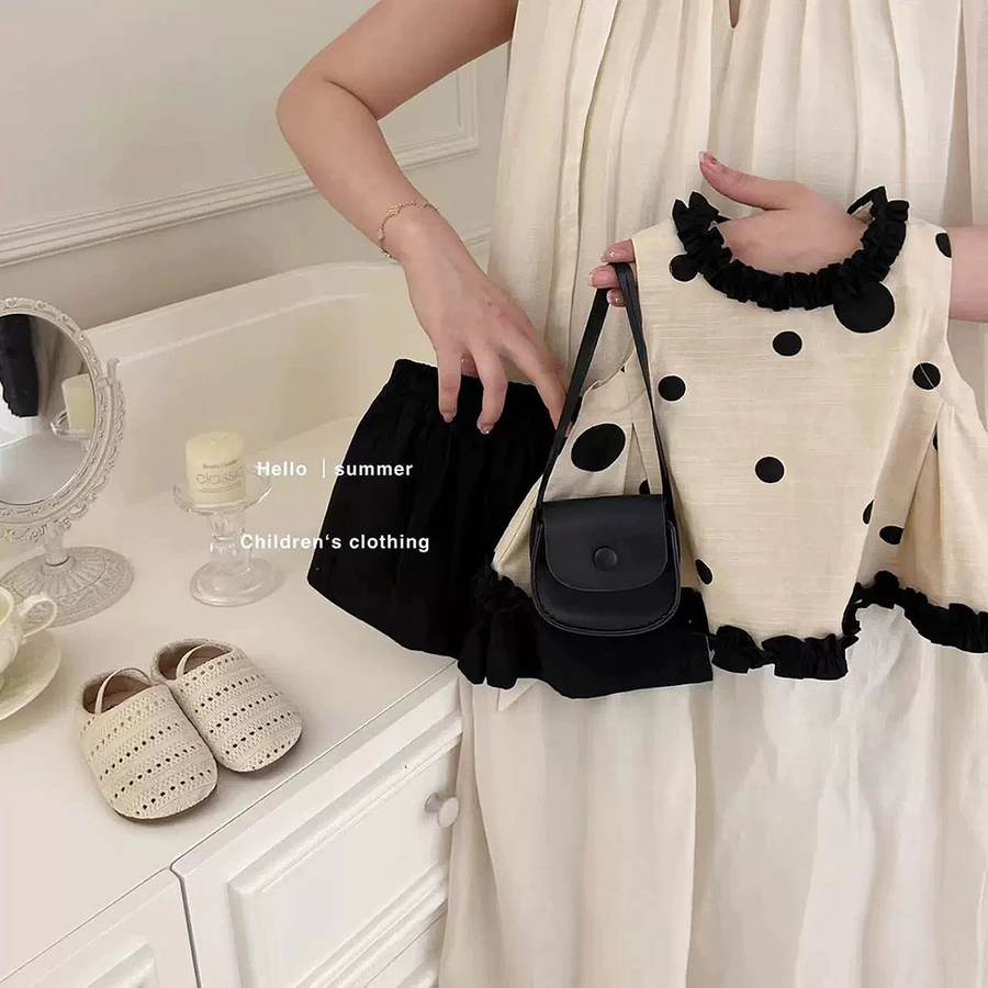 Black and White Polka