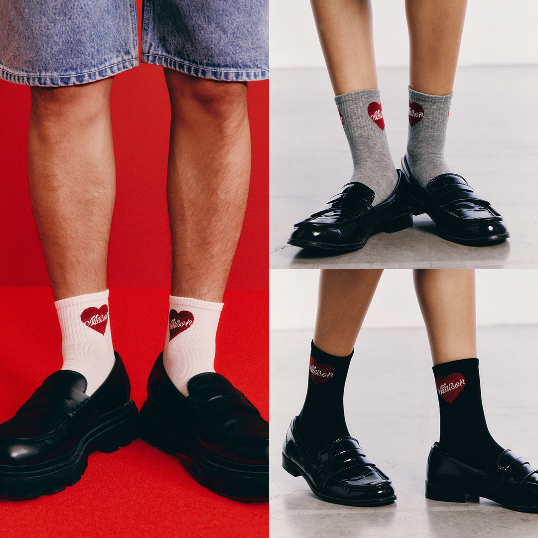 Adore Logo Quarter Socks by maison KEEPS