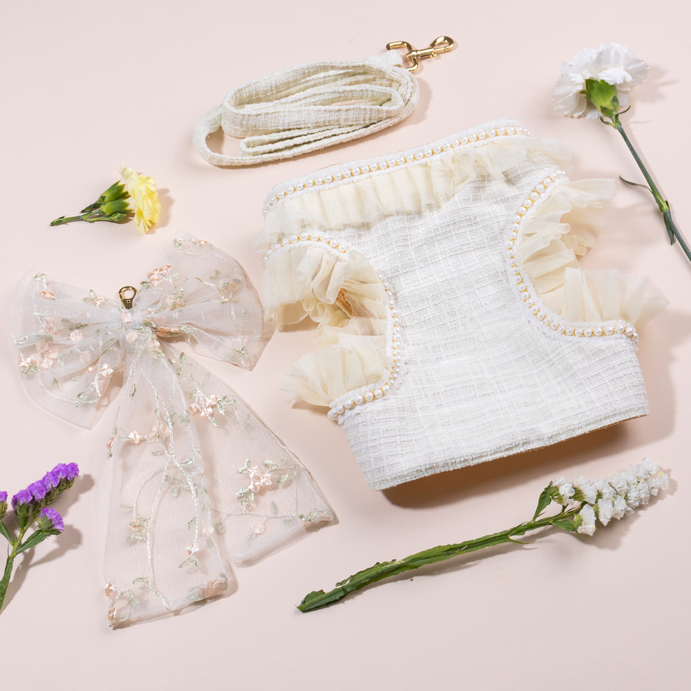 Bride and Groom Set by Clawset
