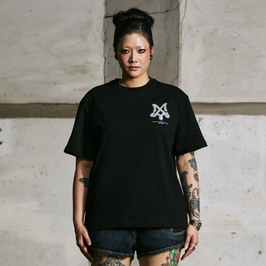 Left Point Black